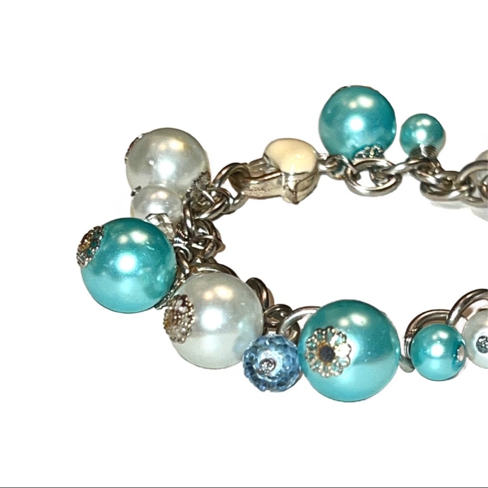 Silver & Pastel Teal & White Pearls Chain Link Bracelet - Picture 4 of 7